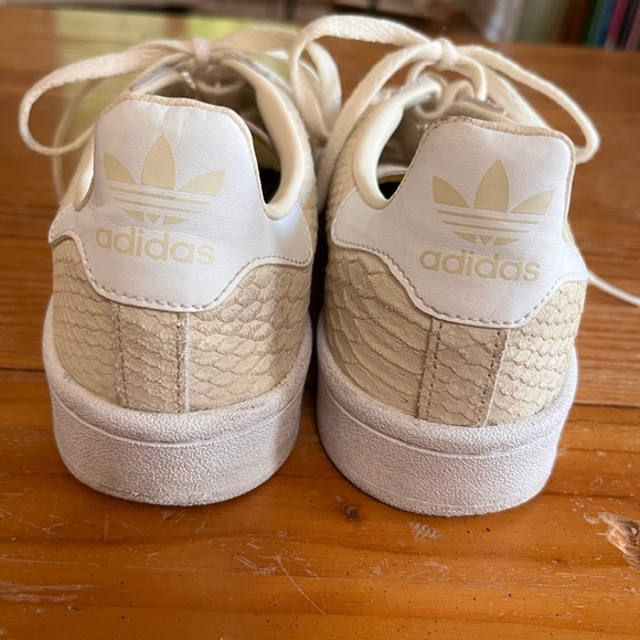 Adidas campus women’s sneakers, 7 1/2 - Picture 2 of 5